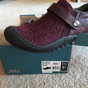 Jambu blakely wine colored 8.5 shoes